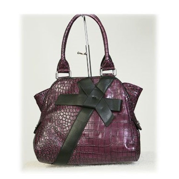 MW_Collection tweet picture