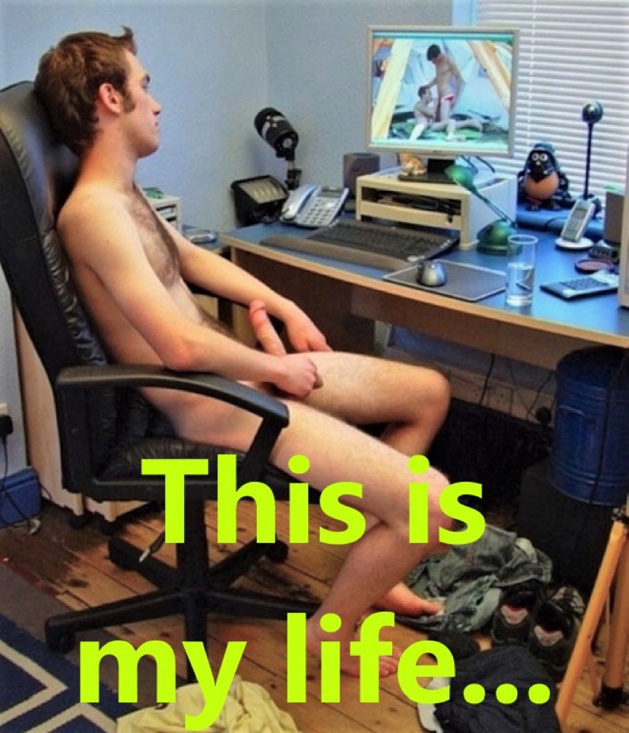 HungBatorXXX's tweet photo. Gooners, porn addicts, chronic bators, loserbators, pervs, wankers.. RT🔁 if that could be YOU in that chair 😏 https://t.co/qcS86Nbm4w