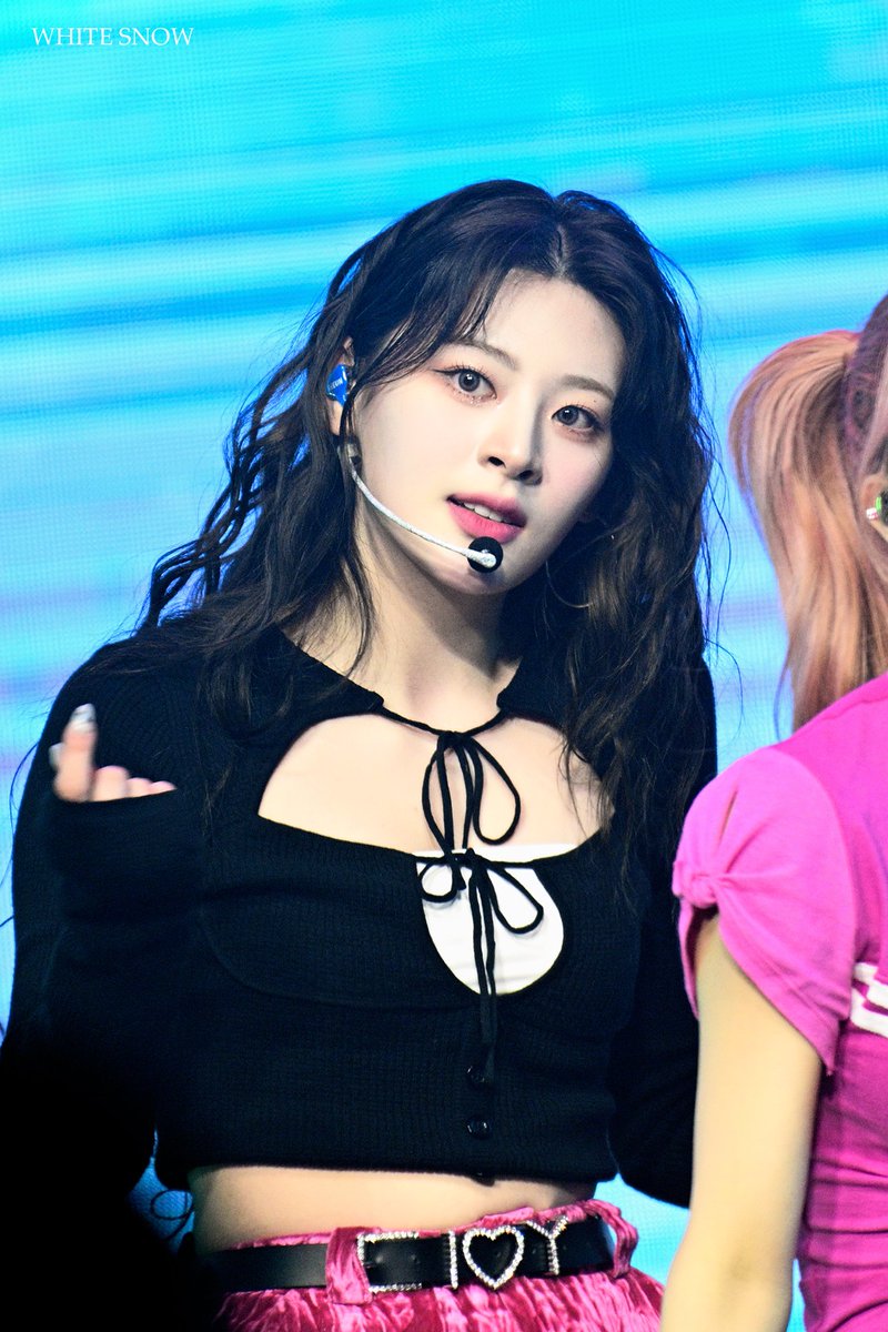 #HQ 📸 10.02.23 - Seeun no Hanteo Music Awards 2022! (1/2)

#SEEUN #세은 #STAYC #스테이씨 <a href="/STAYC_official/">STAYC(스테이씨)</a>