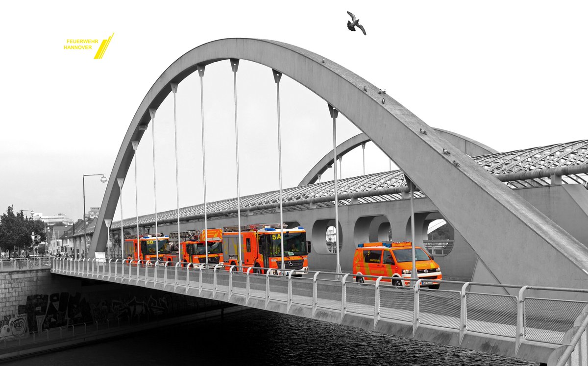 Feuerwehr_H's tweet photo. Noch ein Hinweis in eigener Sache: Seit genau zehn Tagen sind wir auch drüben bei @instagram am Start. Folgt uns unter https://t.co/vfMDVvRrd8 - wir freuen uns auf Euch! #112live #Hannover112 #EinsatzfürHannover https://t.co/Eu0CfC9Oxu