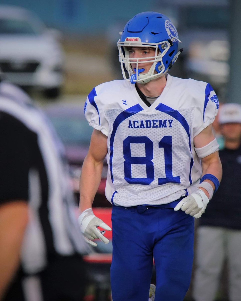 smuFTBL's tweet photo. The Huskies Family is excited to be welcoming Max Kearns to the pack! Max is a 6’5 receiver from Sydney, NS. Max was voted a ‘22 SSNSFL All-Star while playing for Sydney Academy. Max’s hard work &amp; determination are just two reasons we are excited he’s bringing his talents to SMU! https://t.co/ho9Qq5rgKW