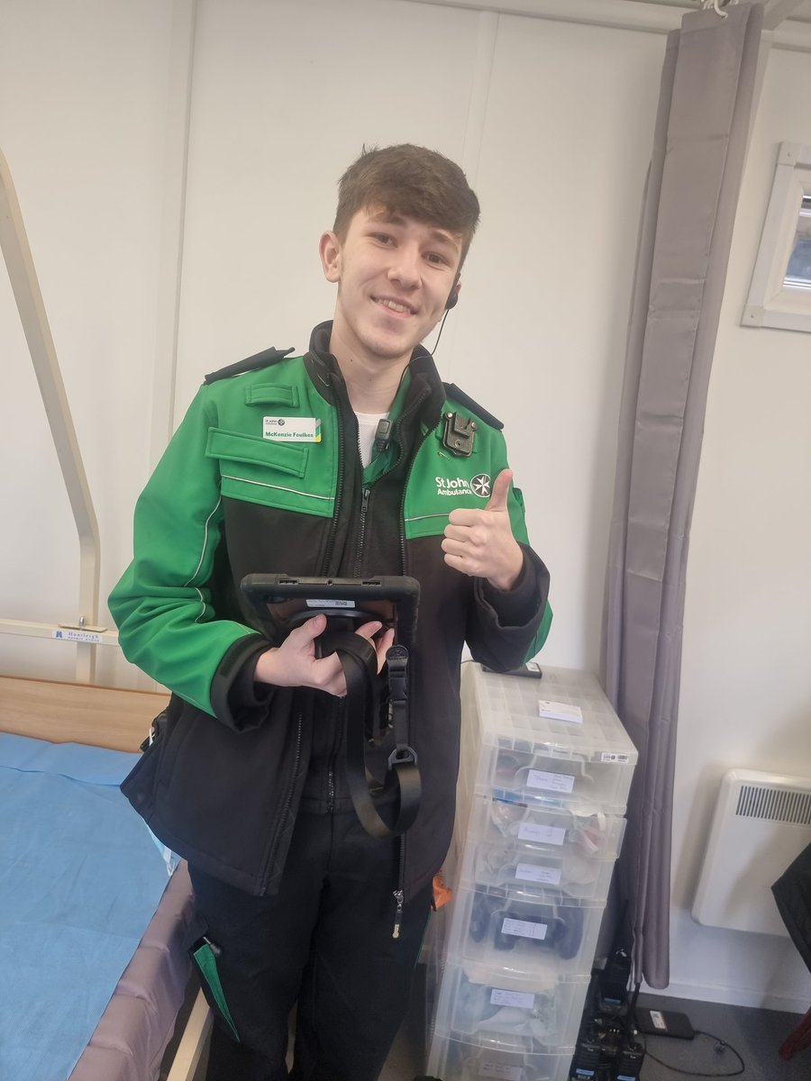 SJA_DConlon's tweet photo. @stjohnambulance history is being made here at @UttoxeterRaces as @kenzie_foulkes form @SJASSW becomes the first volunteer *ever* to complete our brand new Electronic Patient Report Form on a live event.
The verdict? Really easy to use and so much better than paper
#Thefuture https://t.co/U0uD69RYaI
