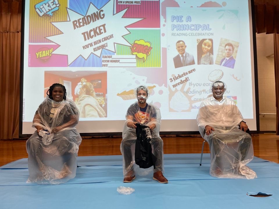 There is no other way to celebrate our students love of reading but to have a opportunity to pie a principal as a reward for their efforts. Thank you <a href="/SerjioMedina/">Serjio Medina</a> <a href="/ENJackson32/">Emily Carter</a> and Dr. Siboldi! <a href="/CarrollES_AISD/">Carroll Elementary</a>