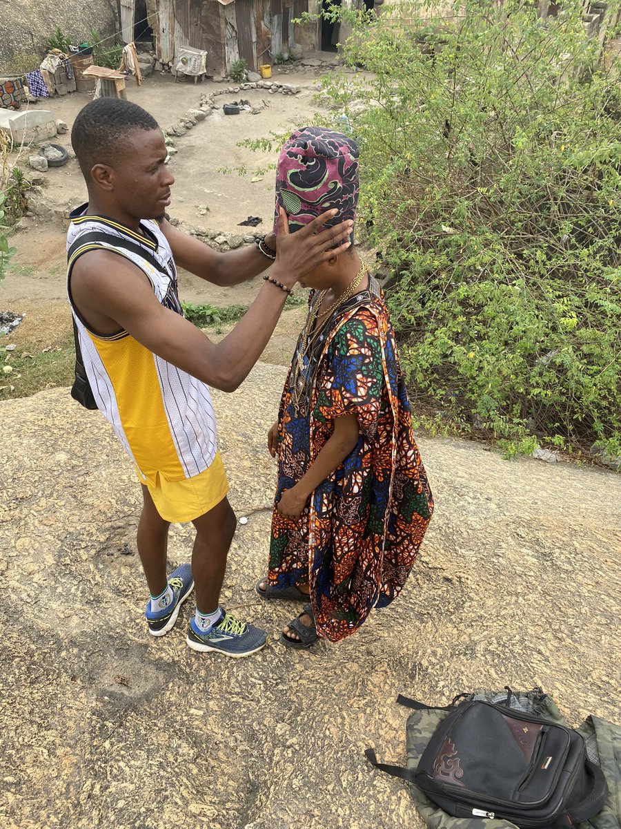 TOKZphotography's tweet photo. How I decided to use my nephew to archive my daily shoot 😊 here we have behind the scene and the final result                     #TOKZ📸   #ObiDattilnLagos  #JeriqXKolaBoyXHero  #prayforburna #RIPAKA #akaworldwide #Abeokuta #RipLegend #Messi #Psquare  #POS  @_DomicileDesign https://t.co/XBNiMsvm88