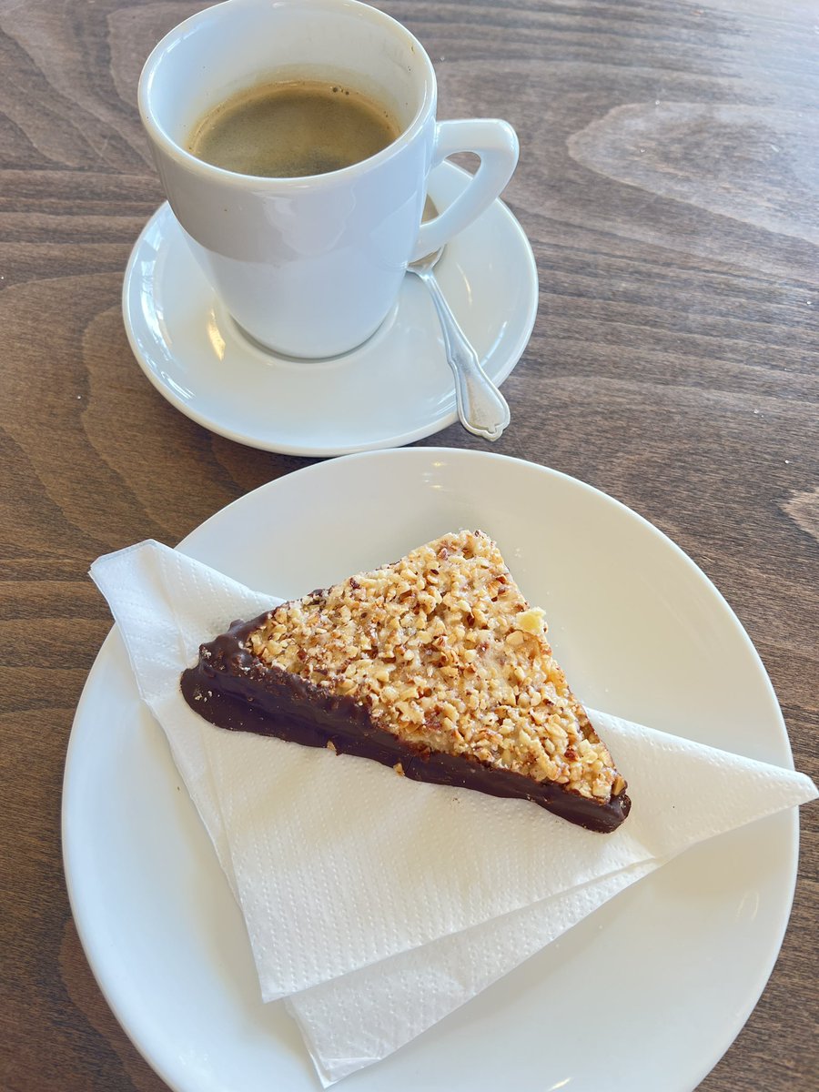 DL7KM's tweet photo. Mal lecker Frühstück https://t.co/LeFKnibEQ8