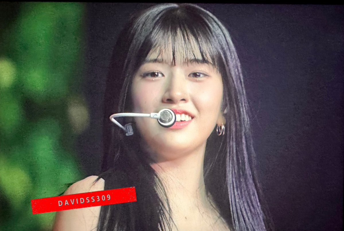 [프리뷰] 230211 IVE THE FIRST FAN CONCERT <The Prom Queens> P2
#IVE #아이브 #유진 #안유진 #AnYuJin #Yujin