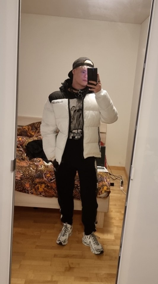 Today's Outfit

Schuhe jetzt durch Timberland Treter ersetzen, ab aufs Hügelein 👀⛰️