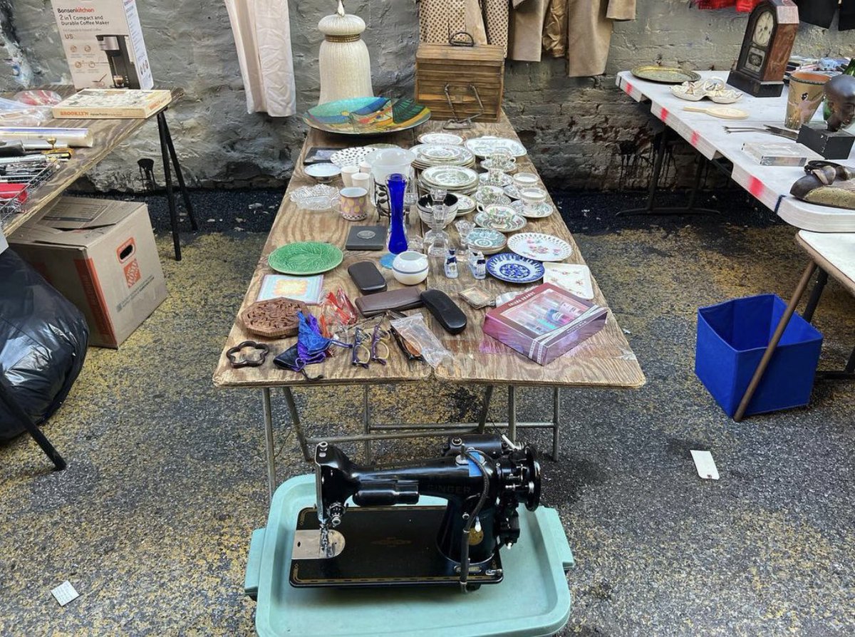 Brooklyn Flea tweet media