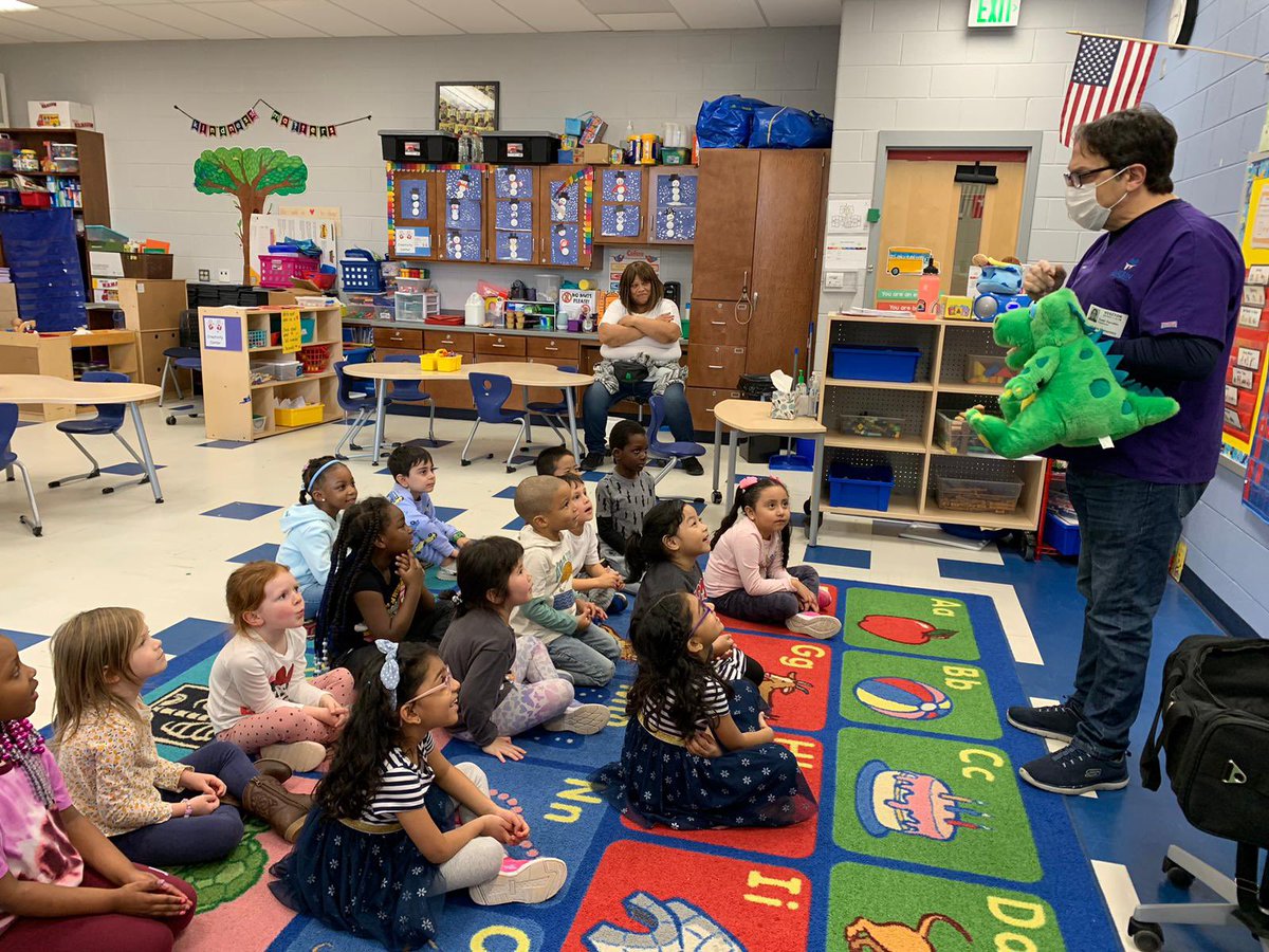WestowneElem's tweet photo. When it’s Dental Health month and students are to learn the facts, bring in a dentist to make it fun. Thank you to our Pre-K teacher for having her dentist, Dr. Scott, join the students. #keepyourteethclean #communityhelpers #prekisthebest https://t.co/IuLrTRM1Dg