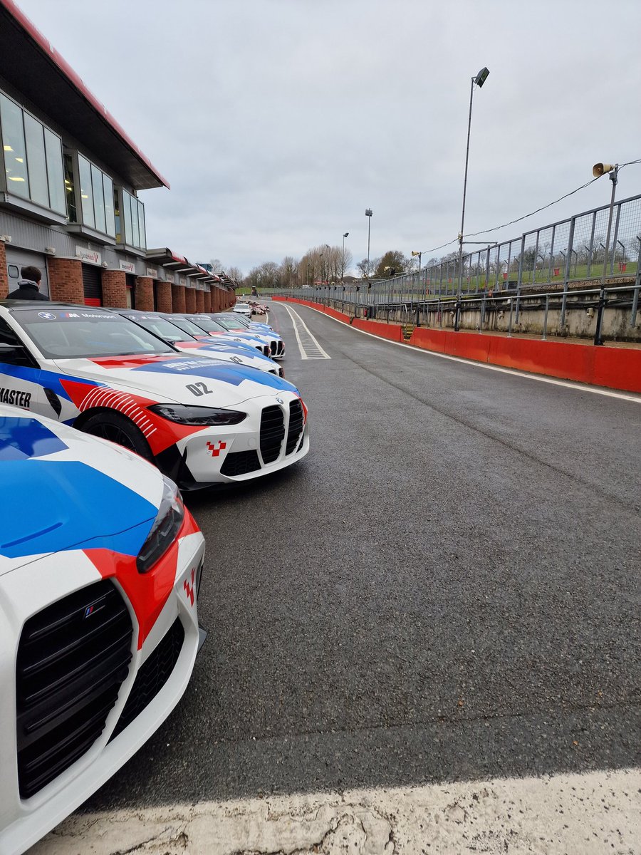 mclaren0260's tweet photo. M4/F4 Masters Day @brandshatchofficial 

#msv #ardsinstructor #bmw #m4 #f4 https://t.co/eFTMHtHnxB