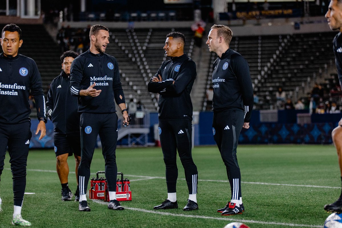 SDMperformance's tweet photo. Thank you to all the players and staff at @NYCFC
It was great to work with you all during pre-season. Wishing you all the best for the season. See you soon โฝ๏ธ๐ช๐ป
#preseason #football #sportscience #sdmperformance #strengthandconditioning #athlete #newyorkcityfc https://t.co/YuGcbDYaAy