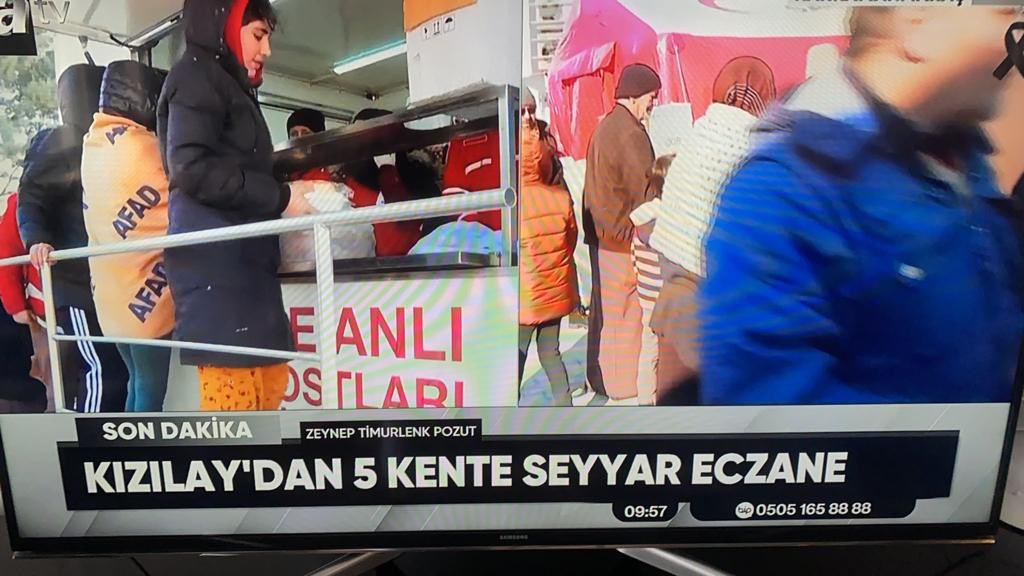 FaandFo's tweet photo. Ne diyeyim size bilmem ki @tebkurumsal���in kurduğu eczaneleri Kızılay kurdu diye haber yapıyorsunuz. https://t.co/eih1mix7wt