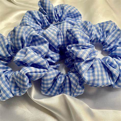 Blue and White Soft Scrunchie🔥
DM to order❤️
Category: Checked
#scrunchies #scrunchiestyle #scrunchiesindia #scrunchiesforsale #scrunchiesquad #scrunchiesareback #scrunchielove #smallbusiness #smallbusinessowner #smallbusinessindia #supportsmallbusiness #Local #viral