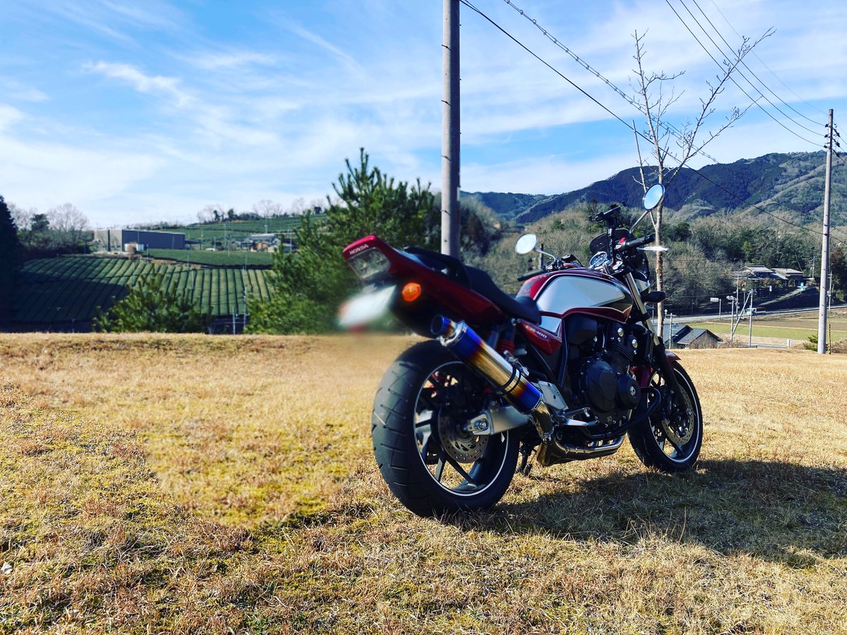 cb_sf_yoshi's tweet photo. 今日も明日もツーリング日和！

#cb400sf
#バイクのある風景 https://t.co/YERxohFpij