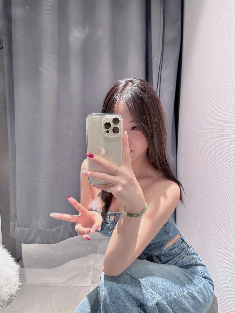 Loveeeeeeee91's tweet photo. 很喜欢这套 https://t.co/8bMX11ZAeo