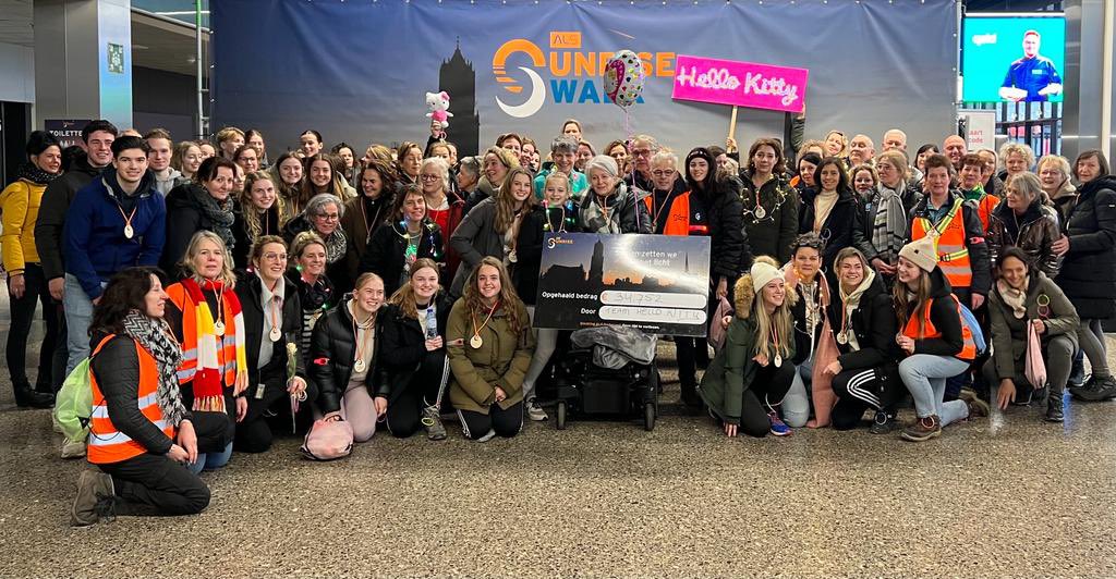 Simone Mark tweet media