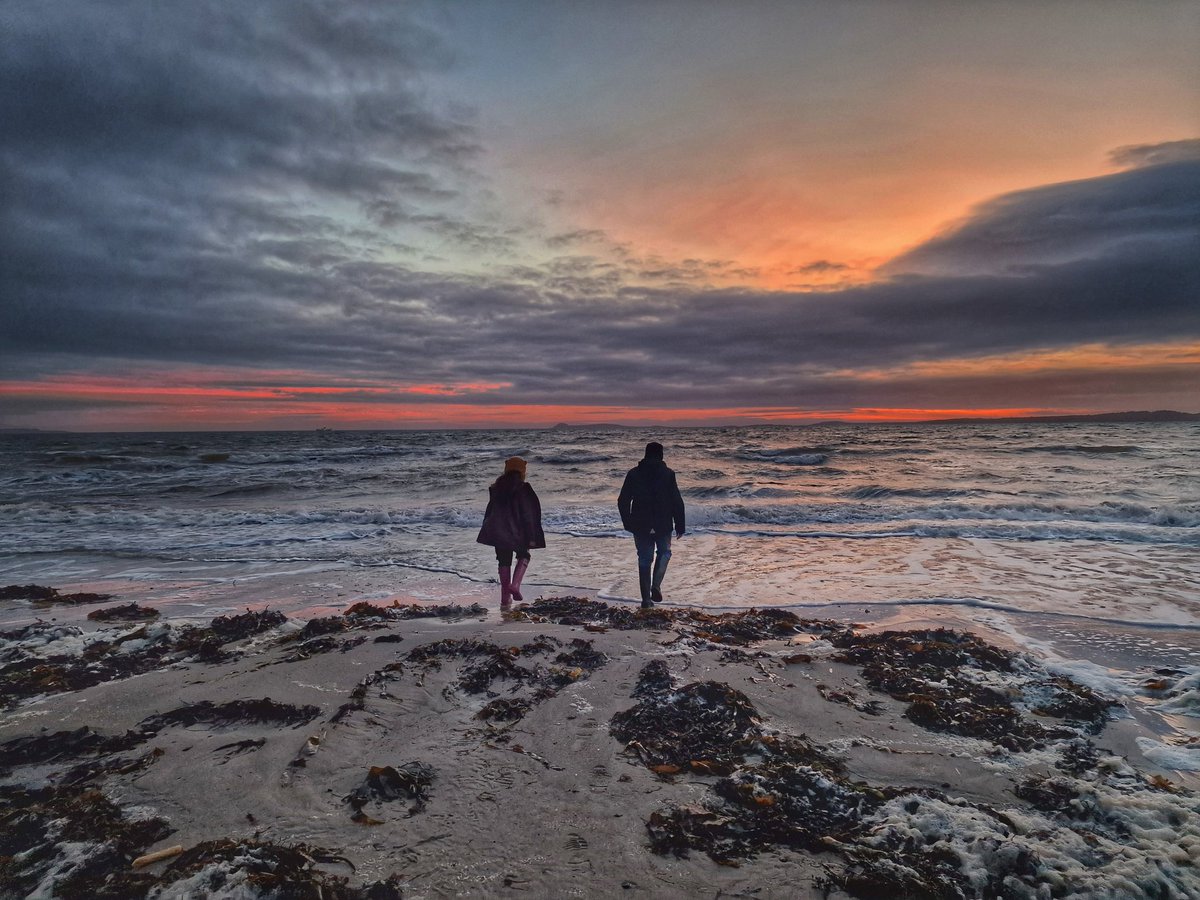 The sun sets on the first day of our hols in Tayinloan and our first day as a family without Obi. 🐾 💔 🌈

This holiday's going to be a tough one 😢