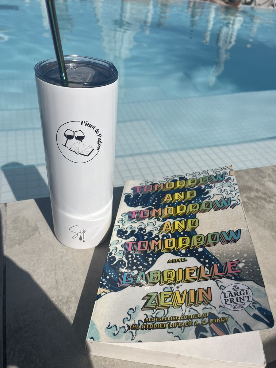 Mrs_Music_DXB's tweet photo. ☀️ what’s in the cup? water or wine? 👀 https://t.co/96x3LZIKI4