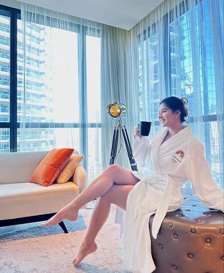 KimFinity_bee's tweet photo. Cozy season has officially arrived! Thank you Paramount Hotel Dubai for the awesome experience.  

#ParamountHotelDubai #paramounthotel 
- @KimRodriguez14_ https://t.co/nysuDQT2ZT