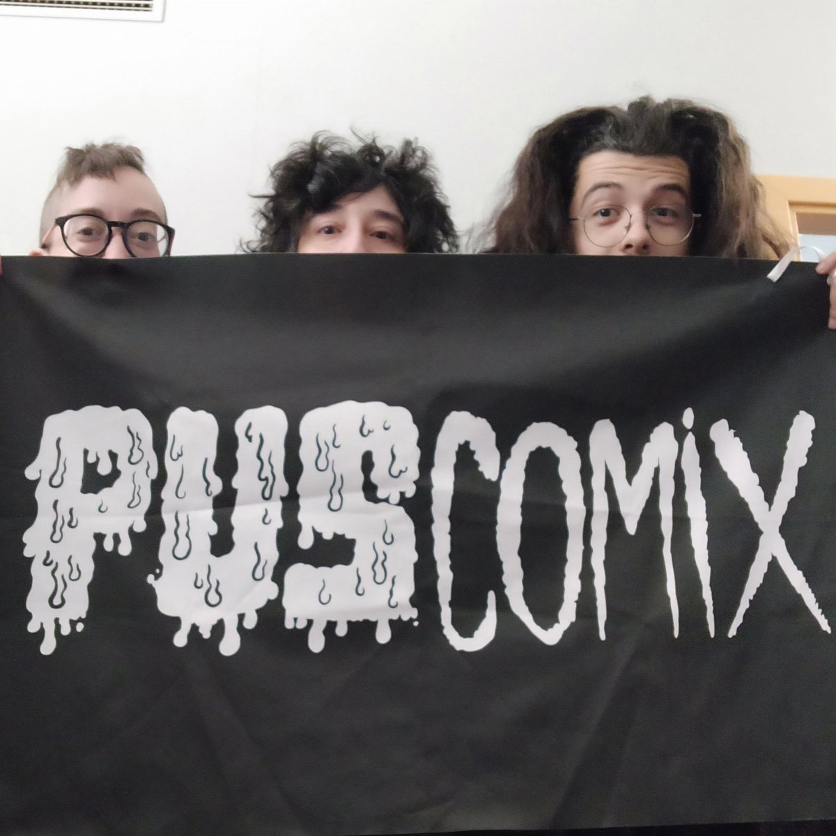 larosa_codina's tweet photo. Oju a lo que estem preparant per al proper @Grafcomic ... Novetats novetats!!! Els dies 4 i 5 de marc ens trobareu a l'stand de #puscomix https://t.co/I15vE9GKMI