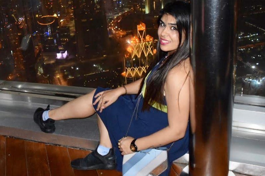 #burjkhalifa #skydeck #view #offshoulderdress #atthetop #blue #gold #photosession #happyday #stylediary