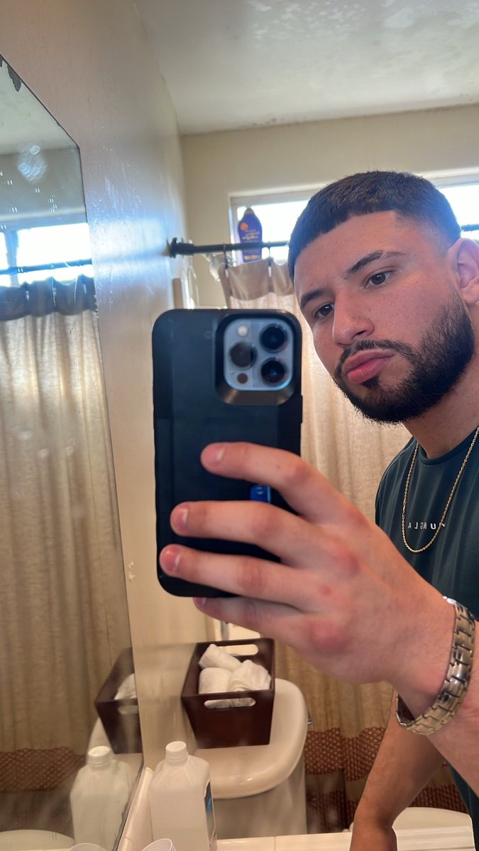 papiicees's tweet image. Ugly I make it look good