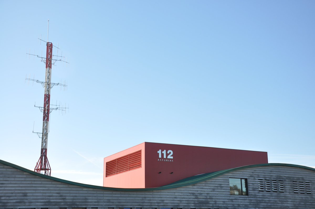 112Asturias's tweet photo. ¡Felicidades a toda la plantilla que integra el @112Asturias y al resto de compañeros de los distintos centros del 112 en España y Europa que hoy celebran su día! #DiaEuropeo112 #112Day2023 https://t.co/MyF3JF6Der