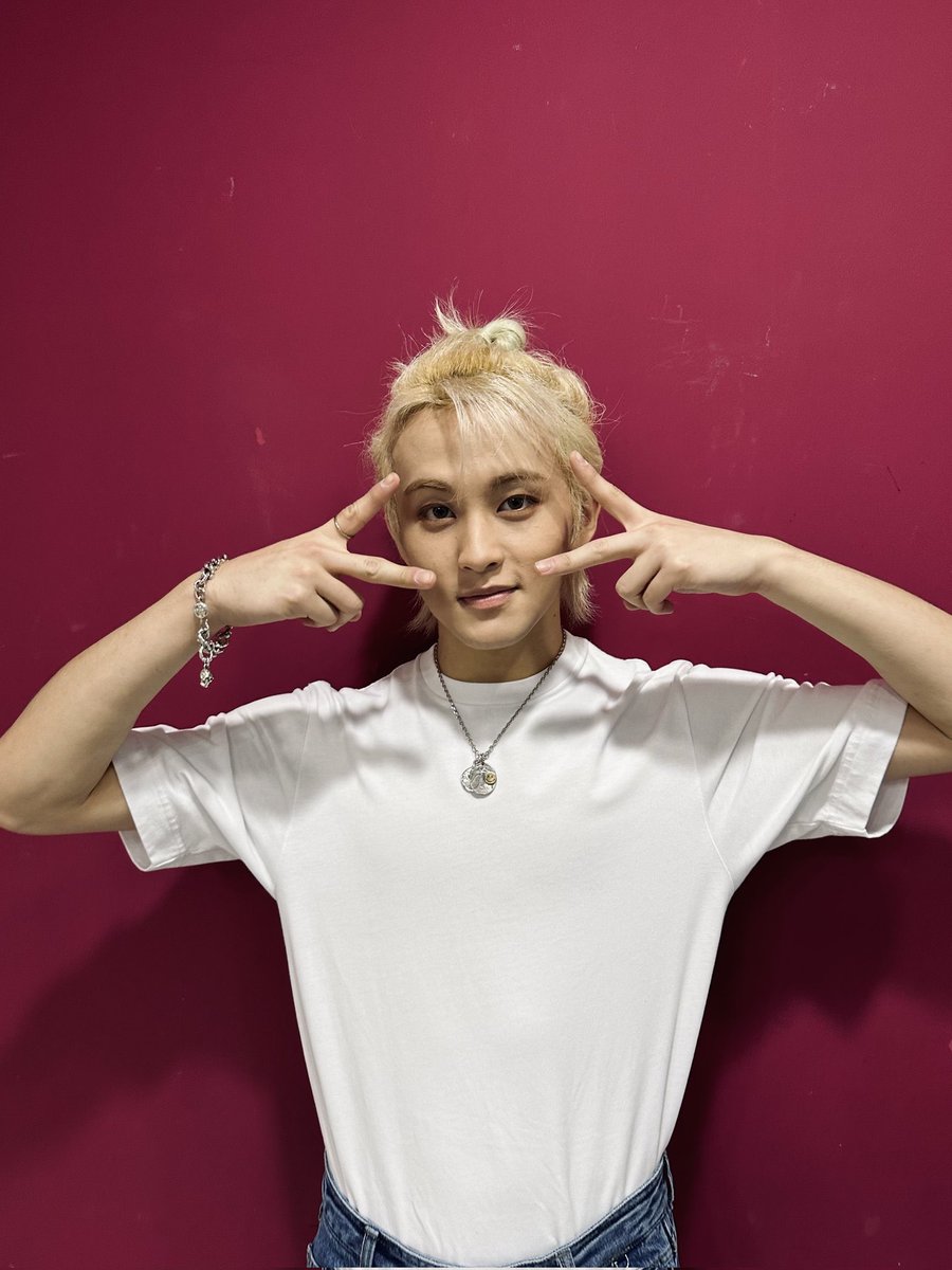 nct_bbl_update's tweet photo. Mark ๐ญ |230211|
#mark_bubble https://t.co/j6eYvMgMXo