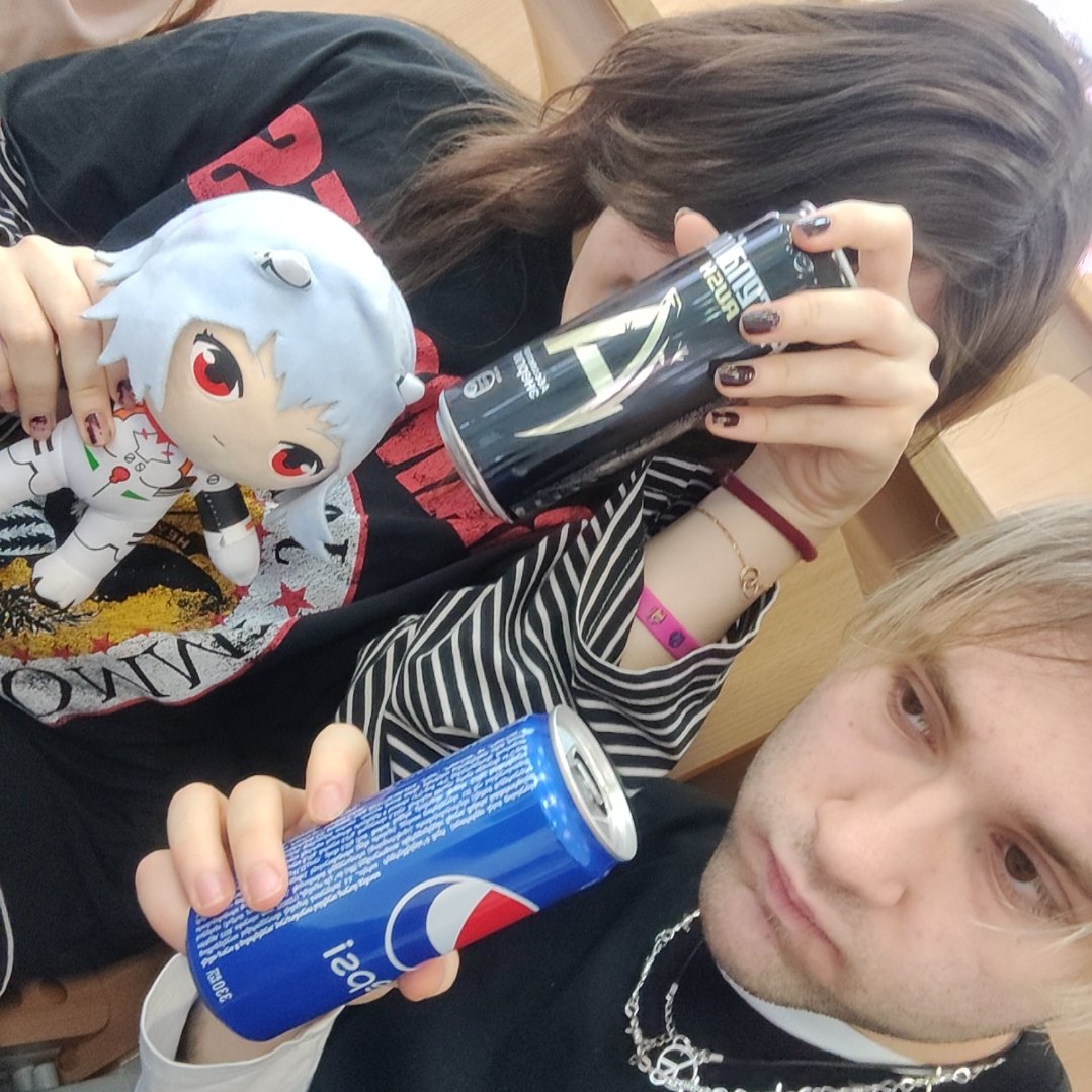 fauros👀💙 @fauross  X 