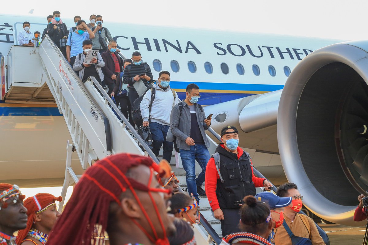 magicalkenya's tweet image. WELCOME BACK :  #MagicalKenya led by Tourism @PSOloltuaa today received the first batch of group travellers from China aboard the China Southern Airline which resumes its flights to Kenya after a ban on group travels at the onset of the Covid-19 pandemic
#RediscoverTheMagic