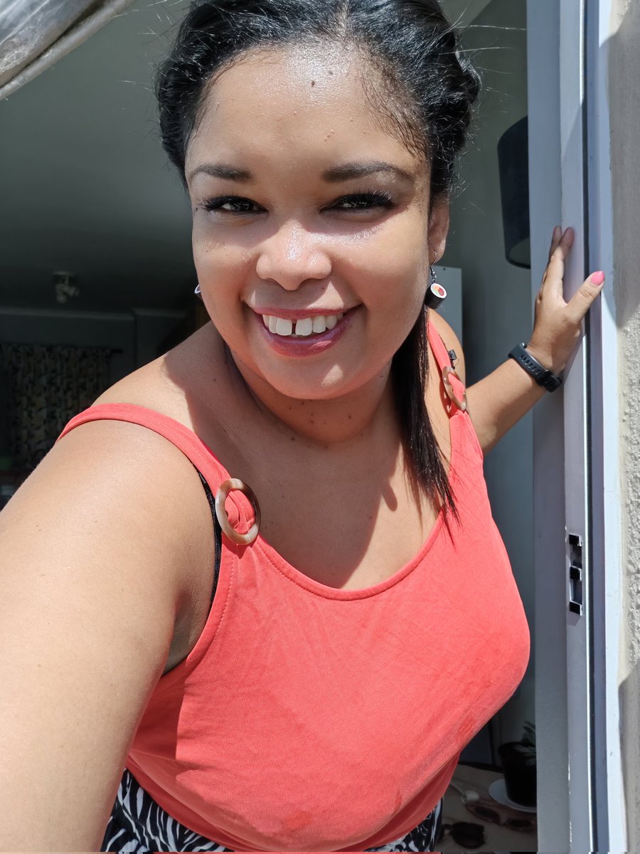 ThatLani's tweet photo. #helloweekend #saturday #saturyay #issaweekend https://t.co/W3QdGglmIN