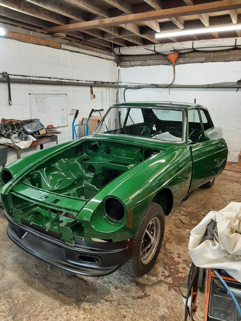 rolls_carole's tweet photo. Latest customers V8 now painted and going back together https://t.co/hsmjbDGSVx