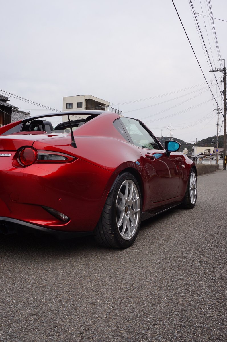 la_rosta's tweet photo. というわけでBBS RF 531 装着完了しました🔥😎
今までの500と違ってこのモデルはブレンボキャリパーポン付けできるのでRF500より立体感があり最高にかっこいいです!🤩🤩🤩
へ?ブレンボはどこかって?
聞くな。その言葉は俺に効く。(金欠💸)
#BBS
#BBSJAPAN
#BBSRF
#ロードスター https://t.co/hcrlpkwgoK