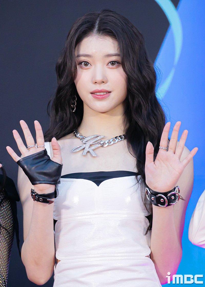 ForJC-WakAA0Wul?format=jpg&name=medium