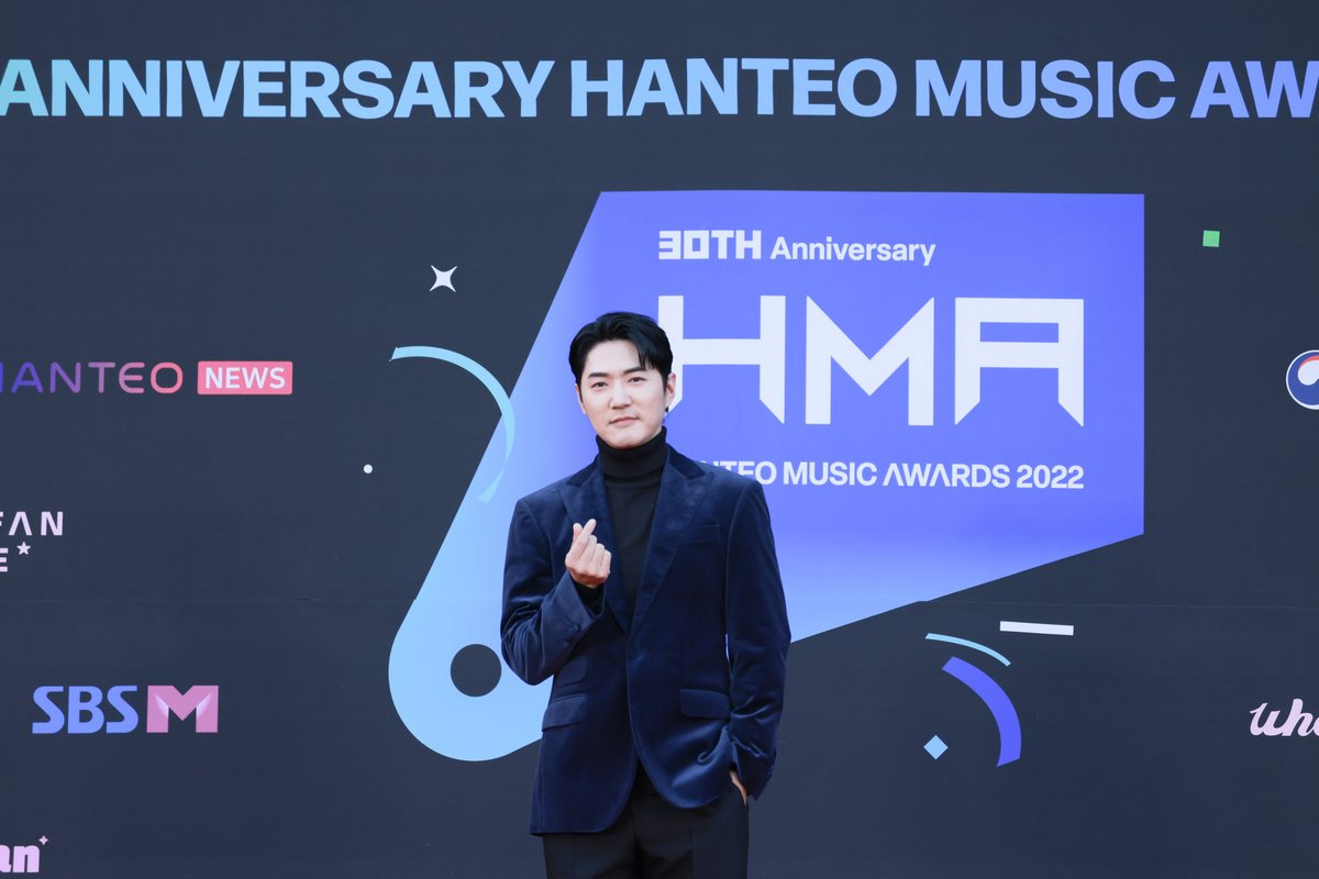 [포토] #데니안 '한터 역사 꿰뚫는 케이팝 레전드'

#30주년_한터뮤직어워즈_2022 #한터뮤직어워즈 #HanteoMusicAwards #HMA #HMAs

<a href="/Hanteo_HMAs/">HANTEO MUSIC AWARDS 한터뮤직어워즈</a>

전문 보기🔗hanteonews.com/ko/article/all…