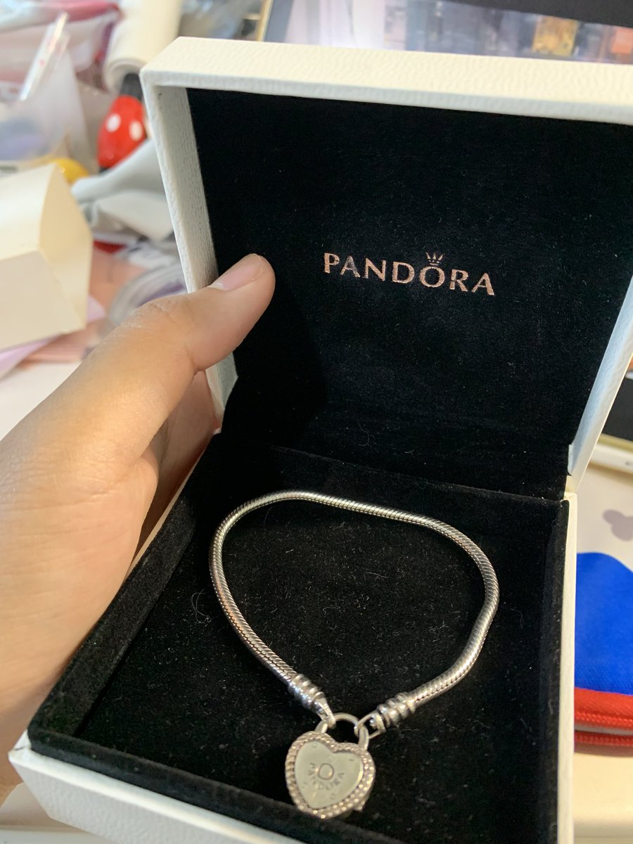 wennesssday's tweet photo. ขายงับ กำไล pandora ขาย 1190฿ size 17 คั���บบบ #ส่งต่อpandora #pamdora https://t.co/fZLbvuUa3d
