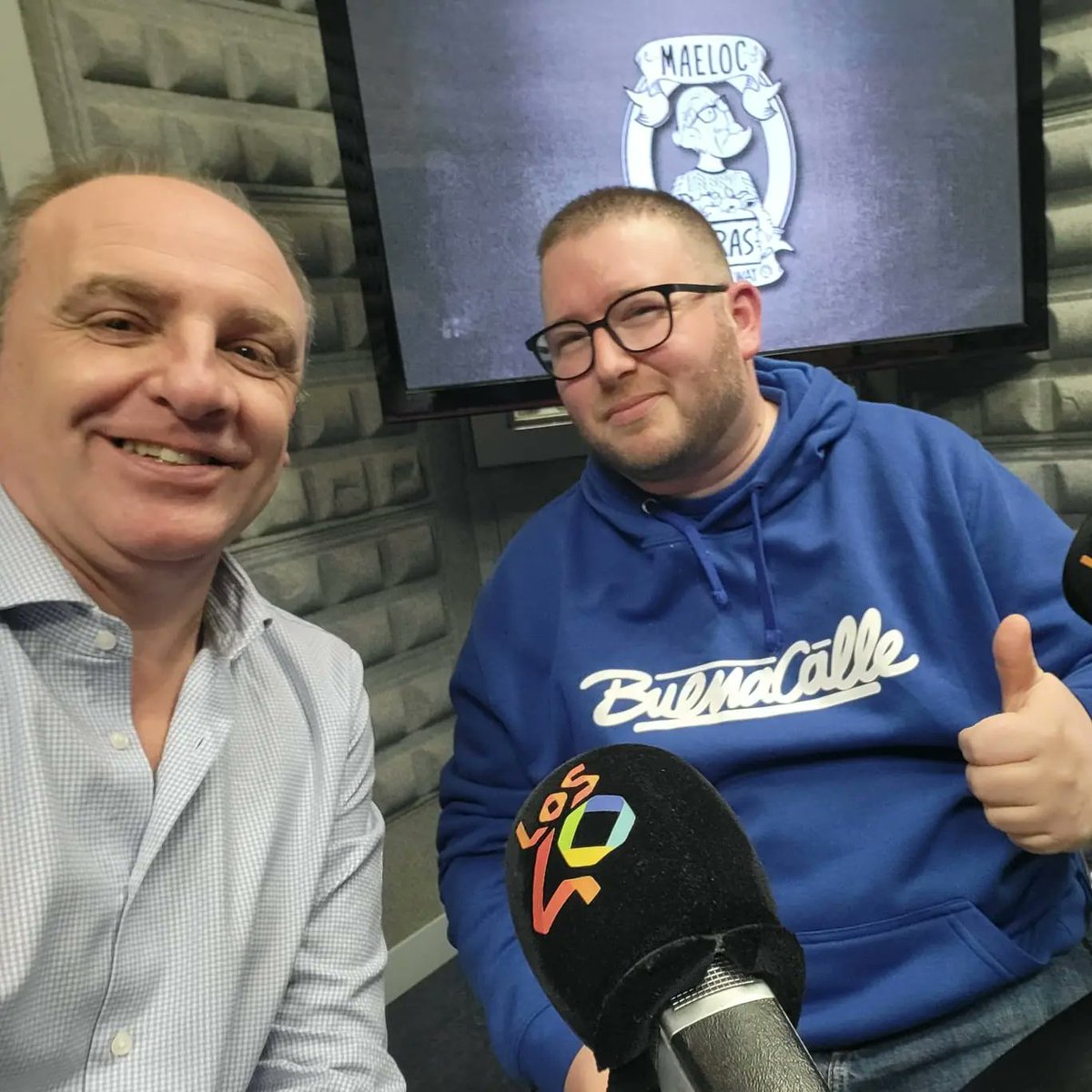 Hoy toca entrevista en <a href="/maketon/">MAKETÓN</a> <a href="/maelocway/">maelocway</a> <a href="/Los40/">LOS40</a> - <a href="/RadioVigo/">Radio Vigo</a> #vigo 

También podéis escucharla online  🎶 radio.garden/listen/los-40-…

Muchas gracias a mi hermanito #salvaronko por todo 🤘🤘😁✌️✌️

#los40 #galicia #riasbaixas #pontevedra <a href="/40Galicia/">Los40Galicia</a>