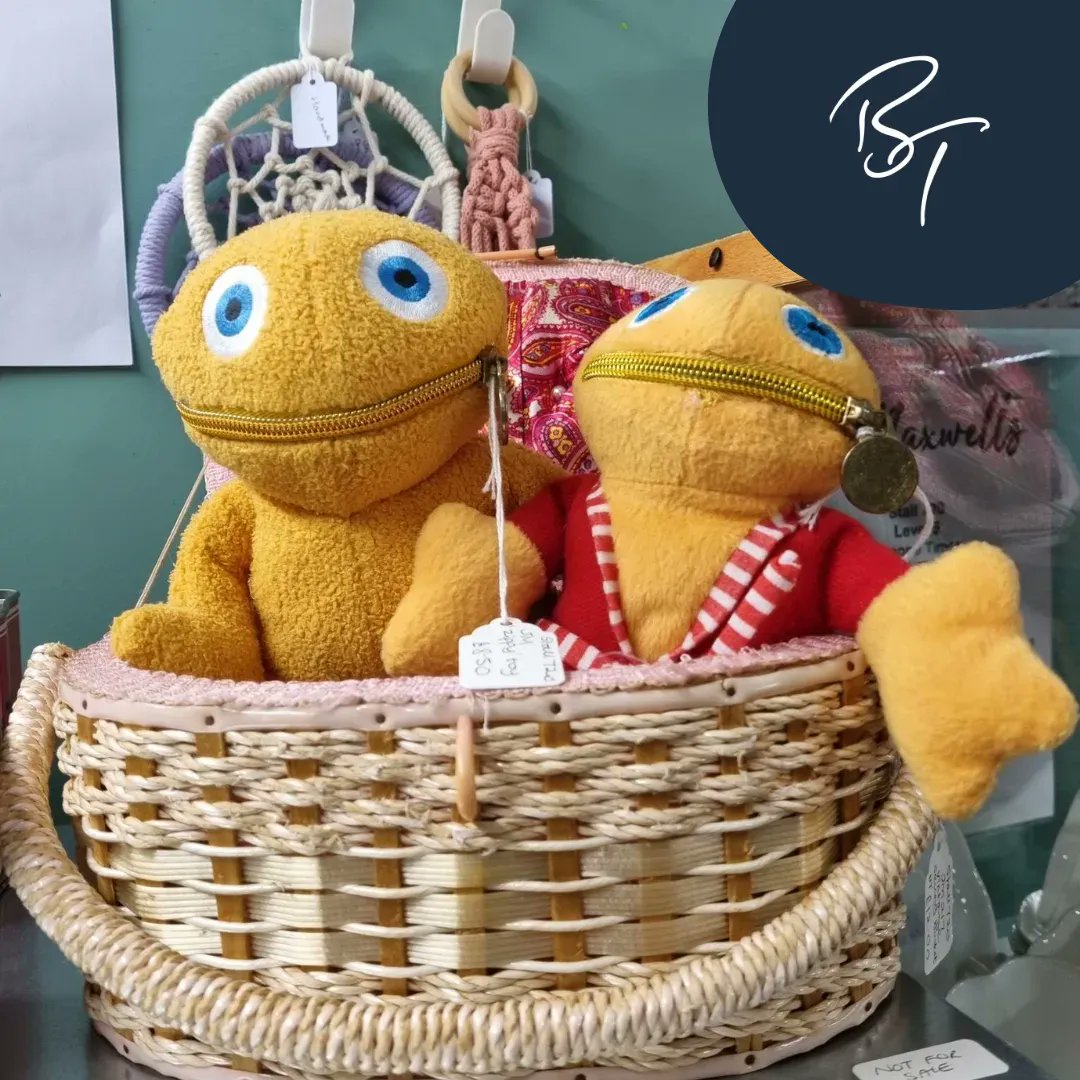 Fun for all the family 👨‍👩‍👧‍👦 

Collectables, homeware & toys. Come to Bygone & step back in time to see what you can find!

#antiqueshopping #collectabletoys #teddys