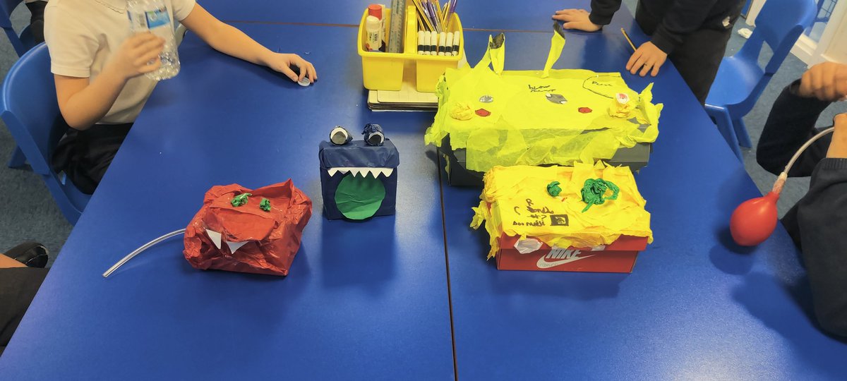 Year3Somers's tweet photo. Over the last few weeks, Year 3 have been creating their own pneumatic monster toy. We used a balloon and a tube to get to open their mouths. What a creative year group. #dt #creativity https://t.co/P4DMv5AEOo