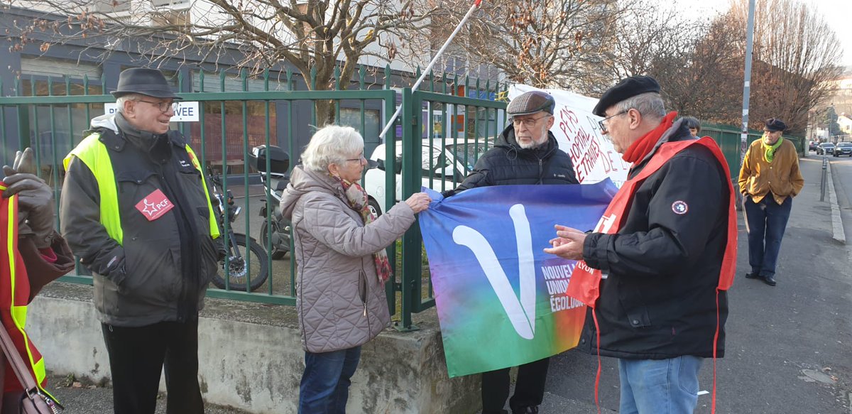Nupes6912's tweet photo. ➡️ Sur l'injuste #ReformeDesRetraites , rejetée par la population
❌ @CIsaacSibille minimise la colère des Français. Il assume l'augmentation du temps de travail, les exonérations de cotisations sans contreparties et l'affaiblissement de la sécurité sociale. Il votera la loi. https://t.co/vhpIUU09bg