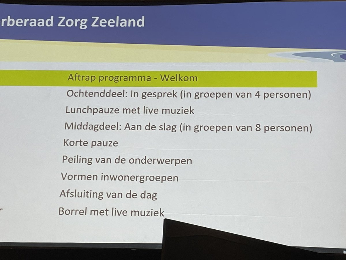 Volle zaal in De Stenge in Heinkenszand bij de start van het #burgerberaad Zorg Zeeland. Belooft een interessante dag te worden. John van Veenhuizen, <a href="/ruud_vd_laar1/">Ruud van de Laar</a> en Arianne Klompe zijn er ook