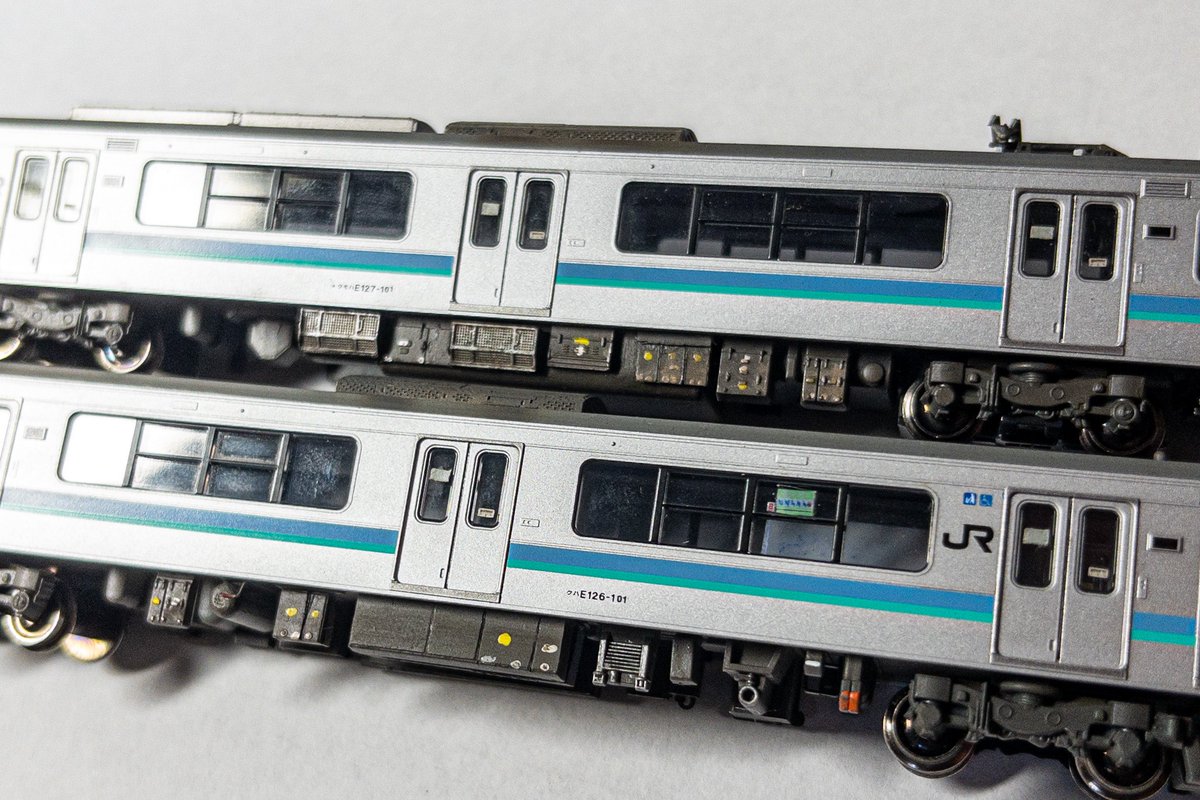 teeegi16's tweet photo. E127系100番台 A1 機器更新車 完成

・屋根床下のウェザリング
・機器更新化
・全面ダミー化
・ドアステ貼り付け(そこら辺にあったやつ)

雰囲気で仕上げてみたけどかなり良くなったと思います！ https://t.co/Y2ezQkhzKv