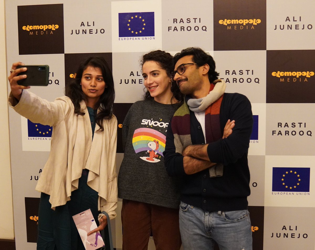 EUPakistan's tweet photo. Full house at the opening show of 'Both Sit in Silence for a While'. Brilliant performances by #AliJunejo and @rasti_farooq.
Two more shows to go ➡️ tonight and tomorrow. 
📍@PNCAOfficial Islamabad 
⏲️ 07.30 PM sharp
#EUinPakistan https://t.co/WG6Ba9A8Hi