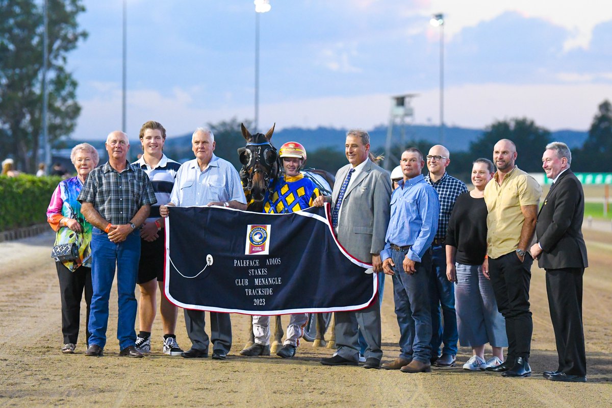 ClubMenangle's tweet photo. Heza Son Of Agun shoots to victory in the Group 3 Paleface Adios Stakes for @mattiecravenra1 in a mile rate of 1.50.7 and books his place in the Chariots of Fire!🥇🔥 

Also progressing through is Cantfindabettorman NZ, Invitation Only NZ, and Catch A Wave. 

#ClubMenangle https://t.co/PRbbzoiFCW