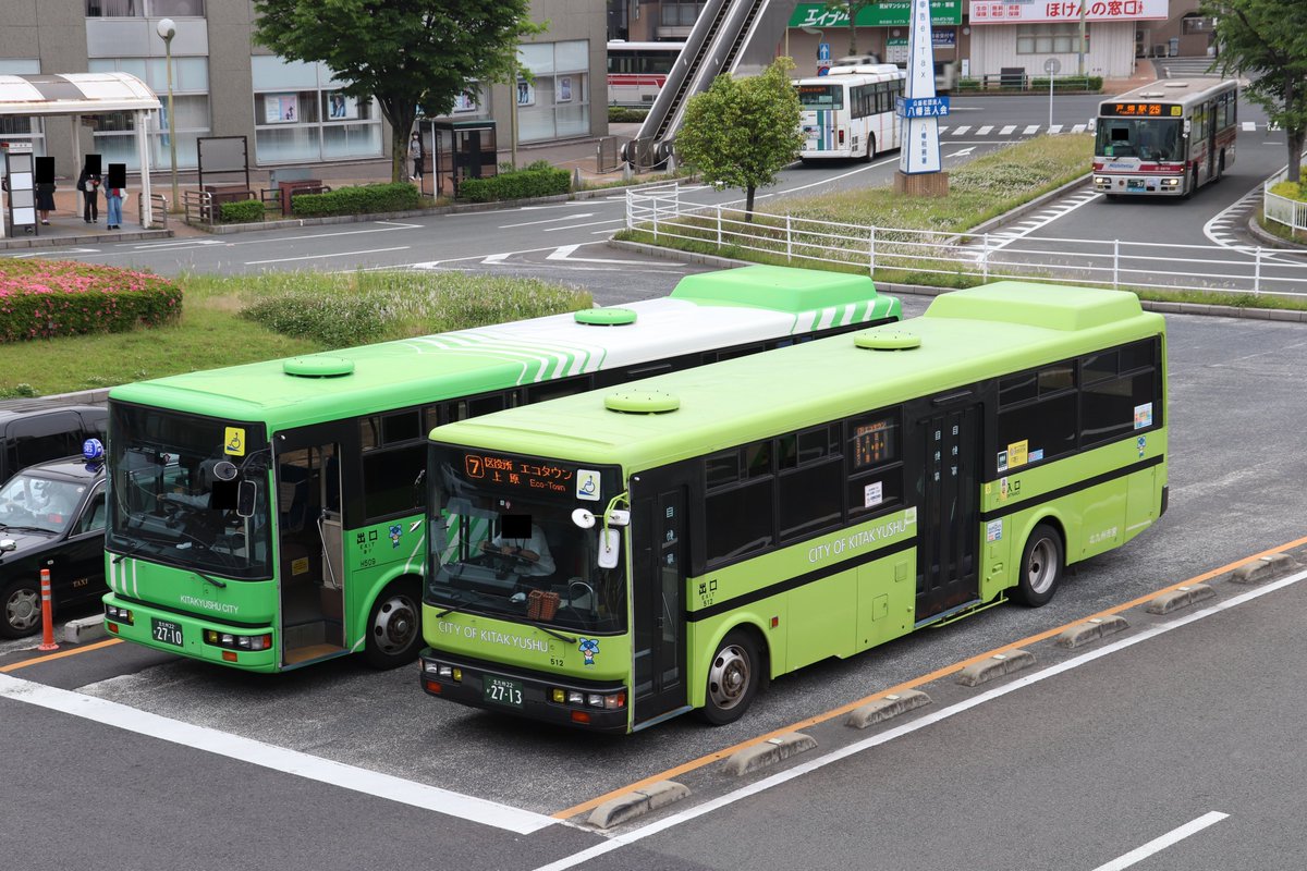 NSKJM210's tweet photo. 他の車両にはあまり目を向けず、常にチャボロングを狙っていた日々...

電気バスの代走にチャボロングが来て喜んだり、予備代走を狙ったら青塗装の58MCで少しがっかりのも懐かしい思い出

ここまで熱中するのはクレイジーでしたが、それでも狙い損ねた後悔が多数... https://t.co/YrSj7dMFaD