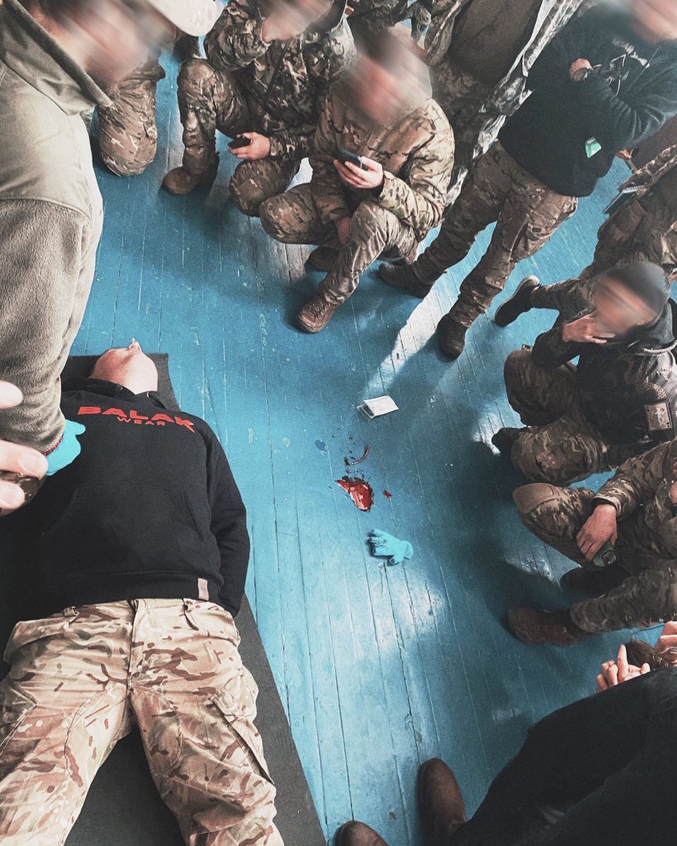 Task_Force_31's tweet photo. Been working that medical training with the lads this week 🤙🏻🇺🇦
#Ukraine️ #taskforce31 #tccc #nafo #UkraineRussiaWar #medical https://t.co/1JM7zXrpvf