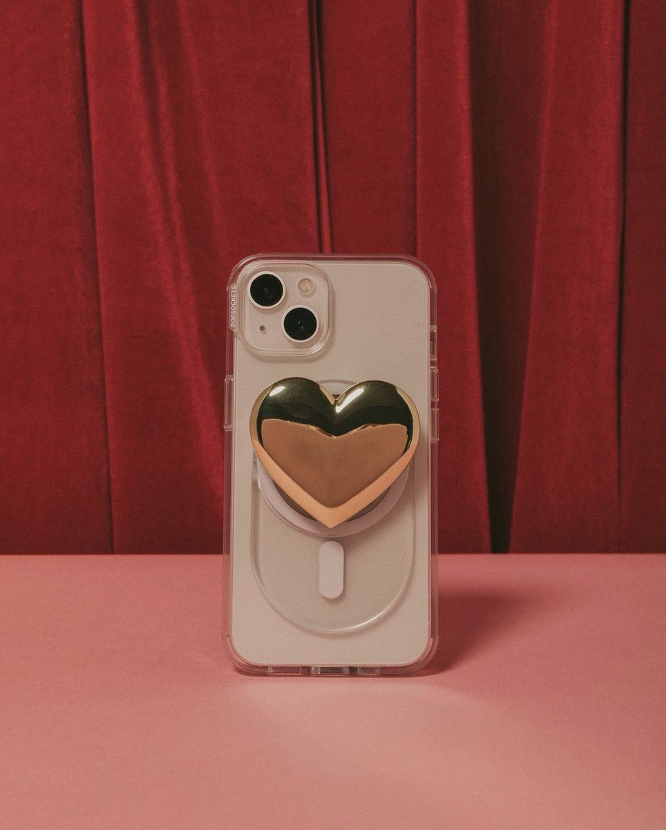 popsocketstokyo's tweet photo. 今年のバレンタインは自分にご褒美を💋「Heart of Gold」スマホグリップ発売日♥️

商品はこちら→ https://t.co/93YXC0ZFwn https://t.co/Itre5za3yC