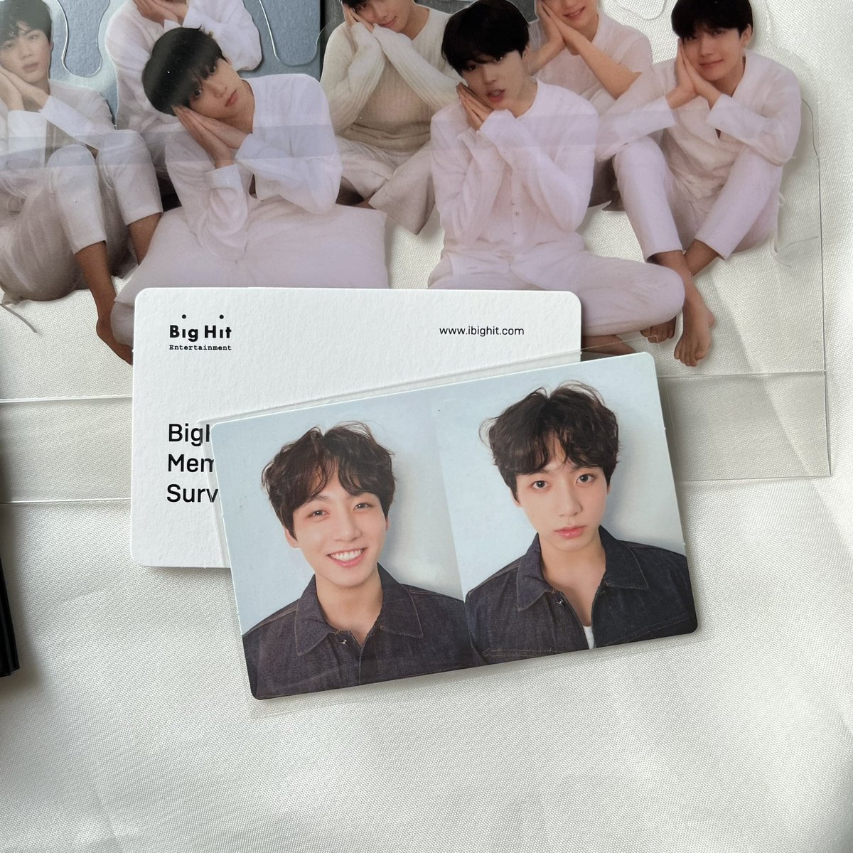 harukeeps's tweet photo. [#harusell]
—

wts lfb bts photocard ph
⤷ Love Yourself Tear R Album w Jungkook PC

 🧸 P590
• dm for condi! 

》 STRICTLY NO TO SENSITIVE BUYER!
》 dop: payo!
》 onhand &amp; ready to ship
》 gcash // sco

⥄ bts ly tear R Jungkook jk album pc ph https://t.co/kLFbQLWzUa
