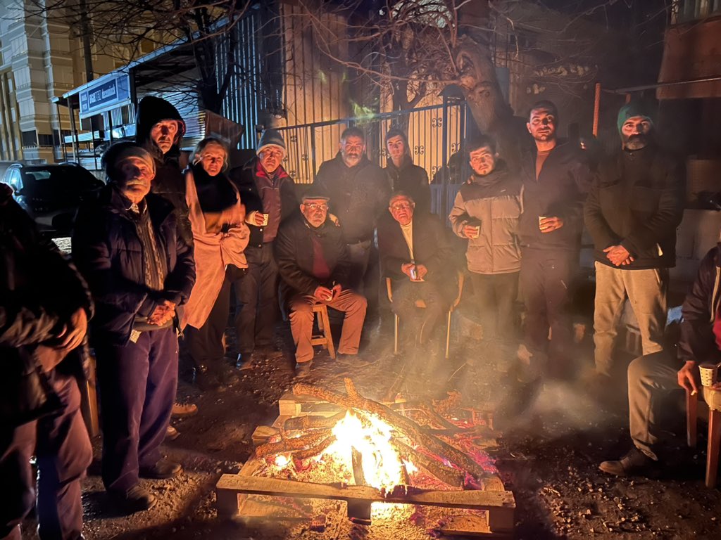 Ailemize Taziye ve geçmiş olsun ziyaretinde bulunan Seyhan Belediye Başkanımız <a href="/akifakay01/">Akif Kemal AKAY</a> ve Belediye Başkan Yardımcımız <a href="/gkhanuney/">Gökhan ÜNEY</a>’e teşekkür ediyorum.