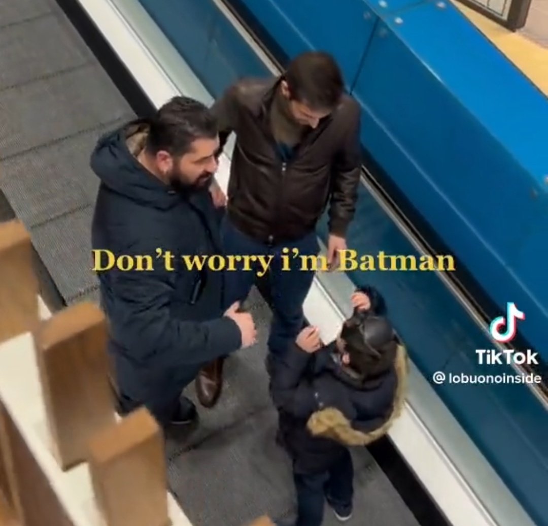 ThugTwits's tweet photo. ๐๐๐ญ๐ญ #Batmanforlife ๐ฆ https://t.co/f1XB1SkQeR